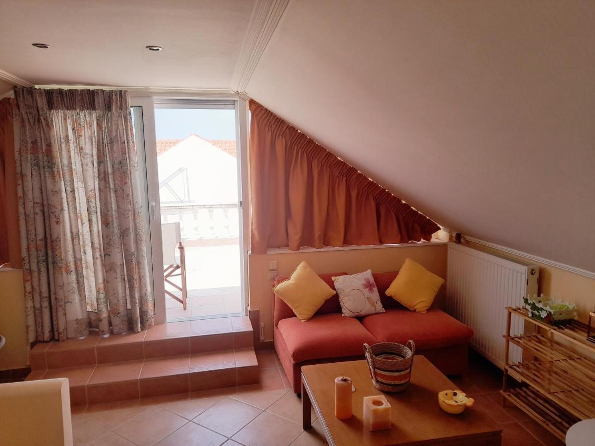 לוטראקי Villa Seabreeze מראה חיצוני תמונה
